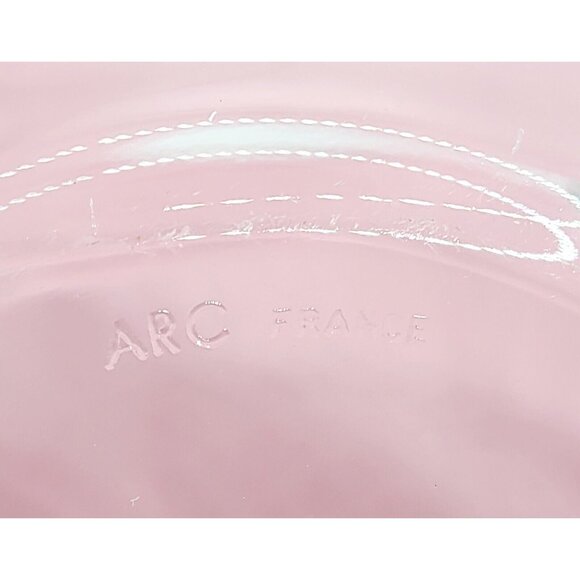 Lenox Arcoroc Christmas Holly Berry 9” Clear Glass Serving Bowl with Gold Trim - Picture 11 of 11